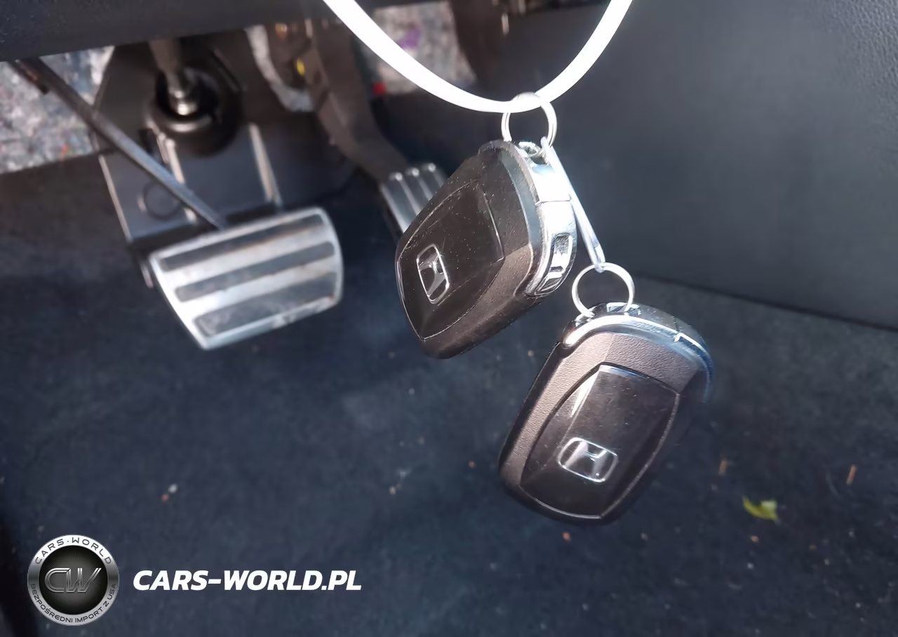 2025 Honda Civic Hybrid Sport Touring VIN:19XFL4H98SE000155 - 11