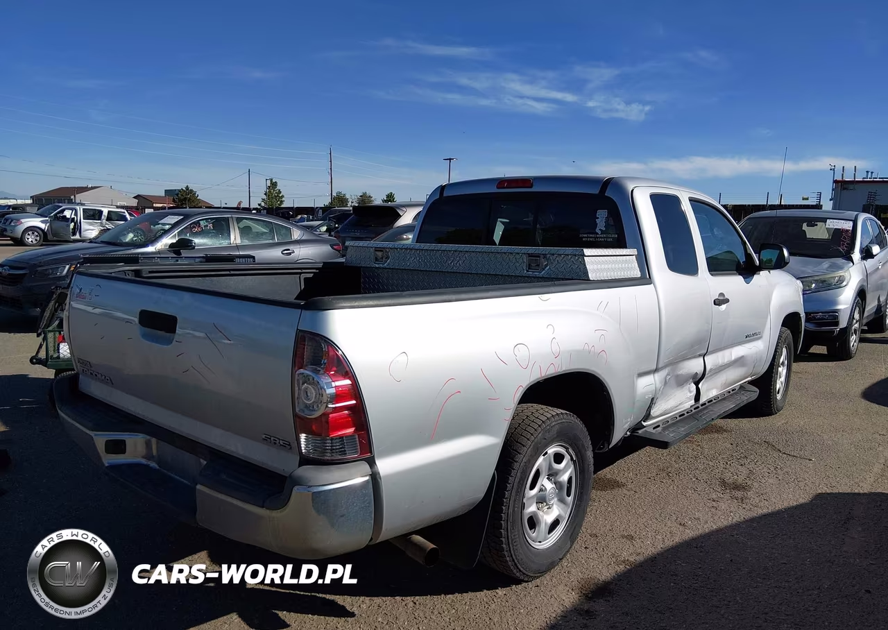2012 Toyota Tacoma VIN:5TFTX4CN8CX014344 - 4