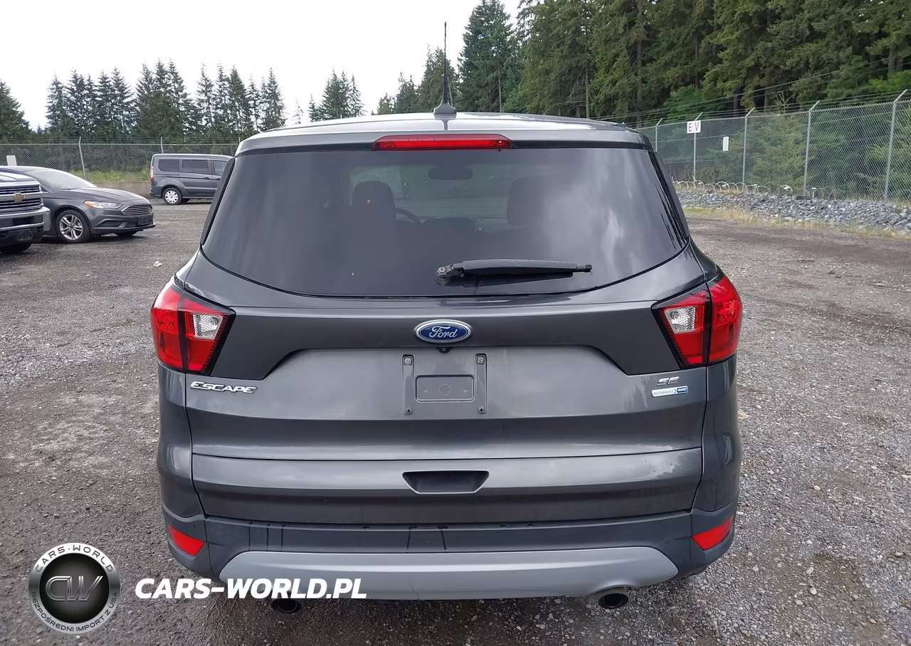 2019 Ford Escape Se VIN:1FMCU9GD8KUA65815 - 16