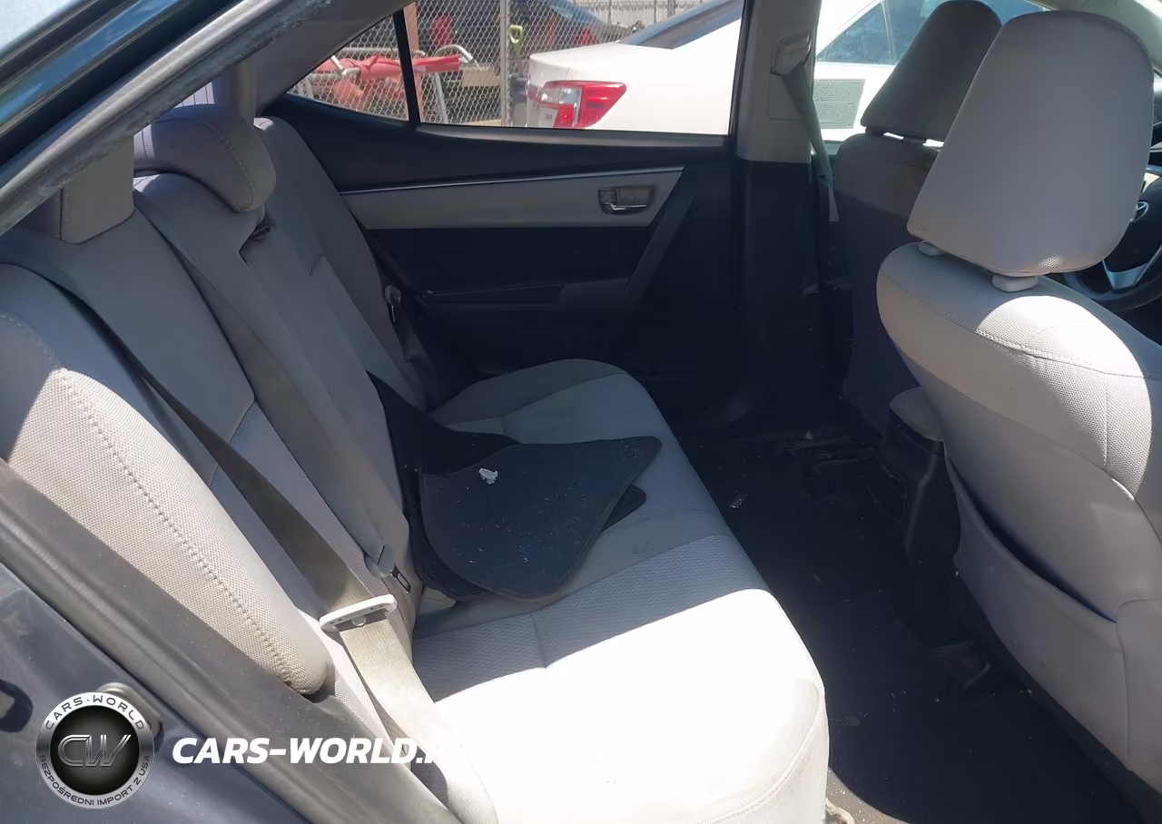 2015 Toyota Corolla Le VIN:5YFBURHE9FP333653 - 8
