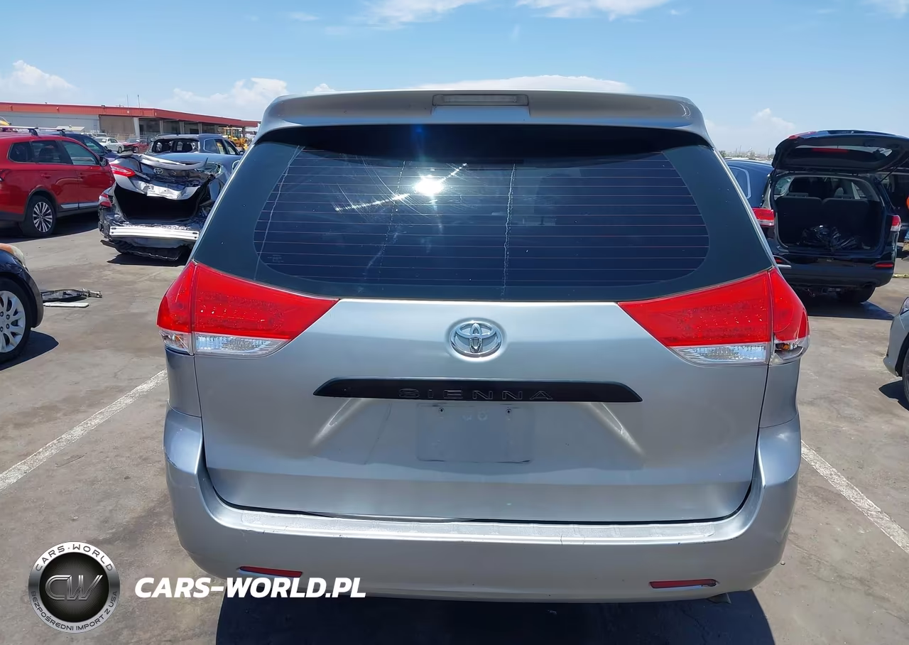 2012 Toyota Sienna Base V6 7 Passenger VIN:5TDZK3DC1CS181540 - 17