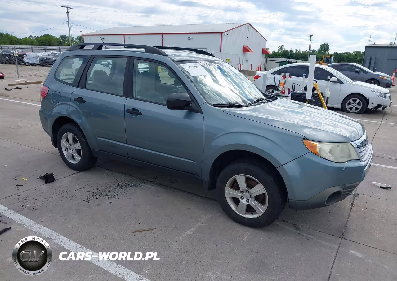 2013 Subaru Forester 2.5X – zdjęcie 1 z 11