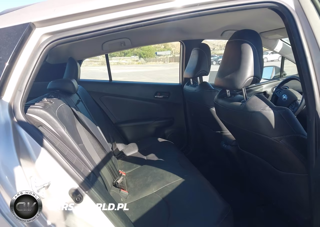 2021 Toyota Prius Prime Xle VIN:JTDKAMFP5M3164849 - 8