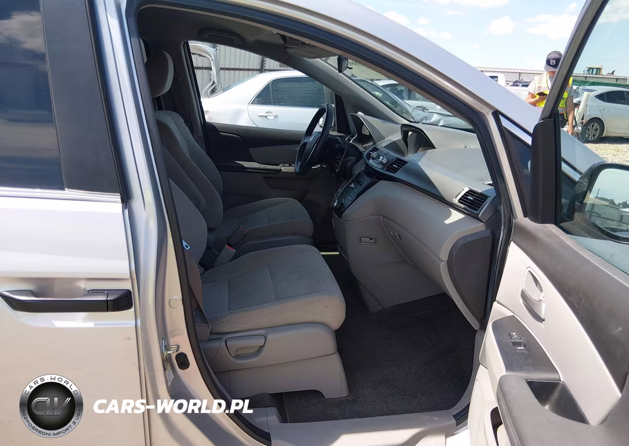 2013 Honda Odyssey Lx VIN:5FNRL5H28DB028816 - 5
