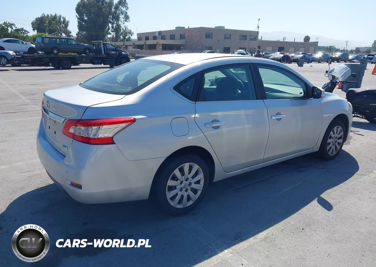 2014 Nissan Sentra S VIN:3N1AB7AP1EL684296 - 4