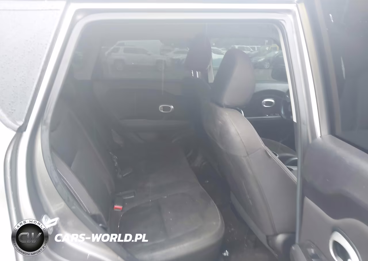 2015 Kia Soul VIN:KNDJN2A22F7200654 - 8