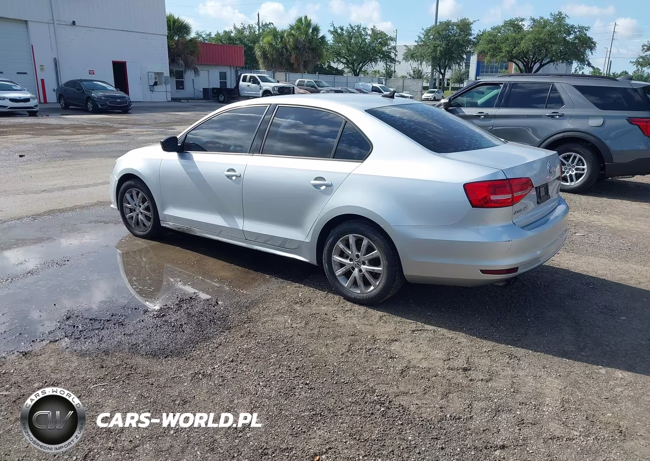 2015 Volkswagen Jetta 1.8T Se VIN:3VWD17AJ3FM217317 - 3