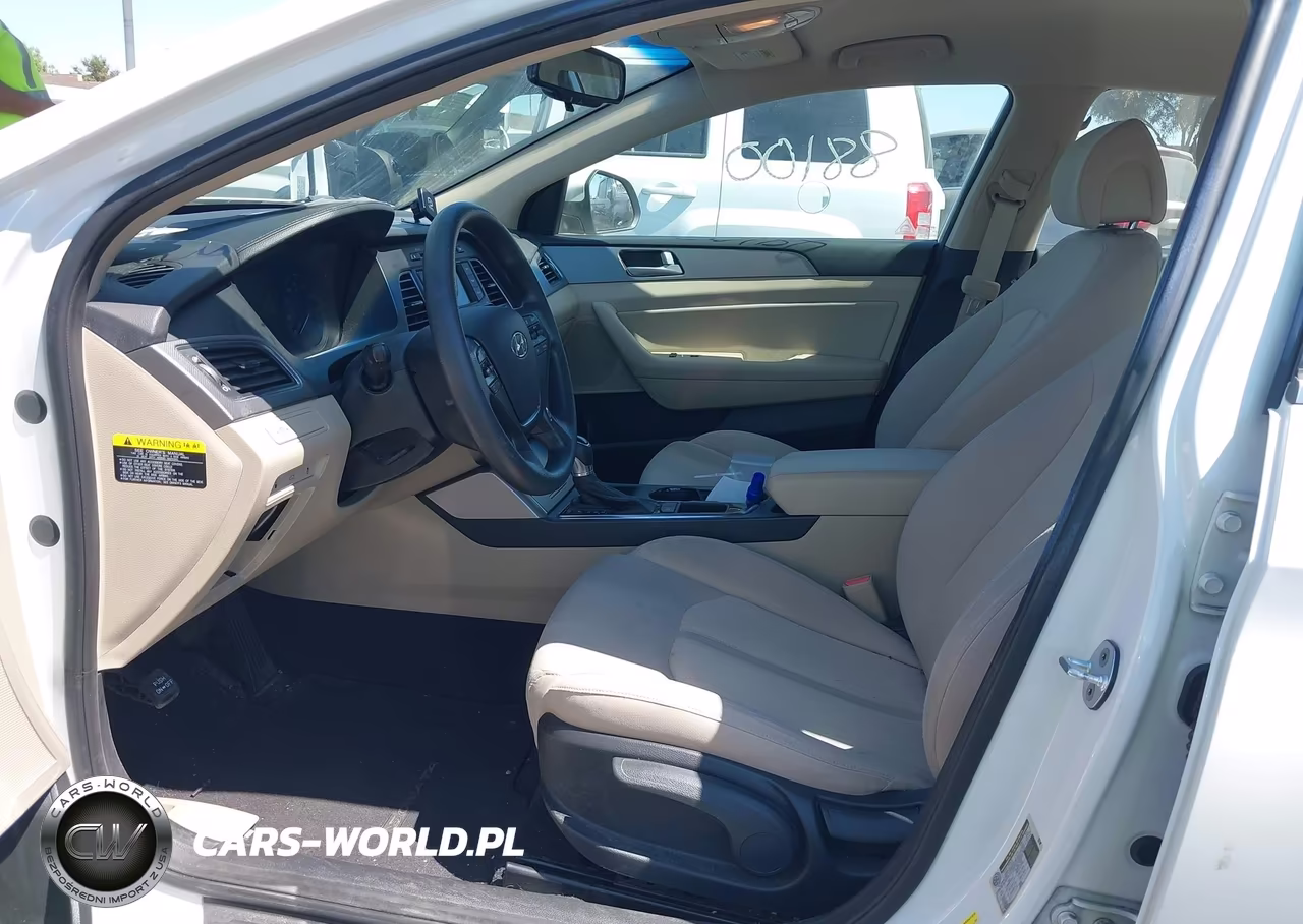 2016 Hyundai Sonata Hybrid Se VIN:KMHE24L17GA037767 - 5