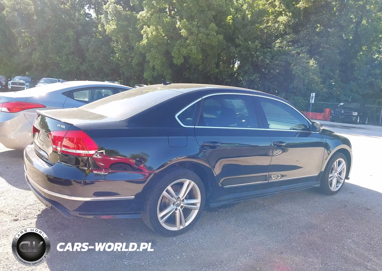 2015 Volkswagen Passat 3.6L V6 Sel Premium VIN:1VWCM7A39FC020190 - 13