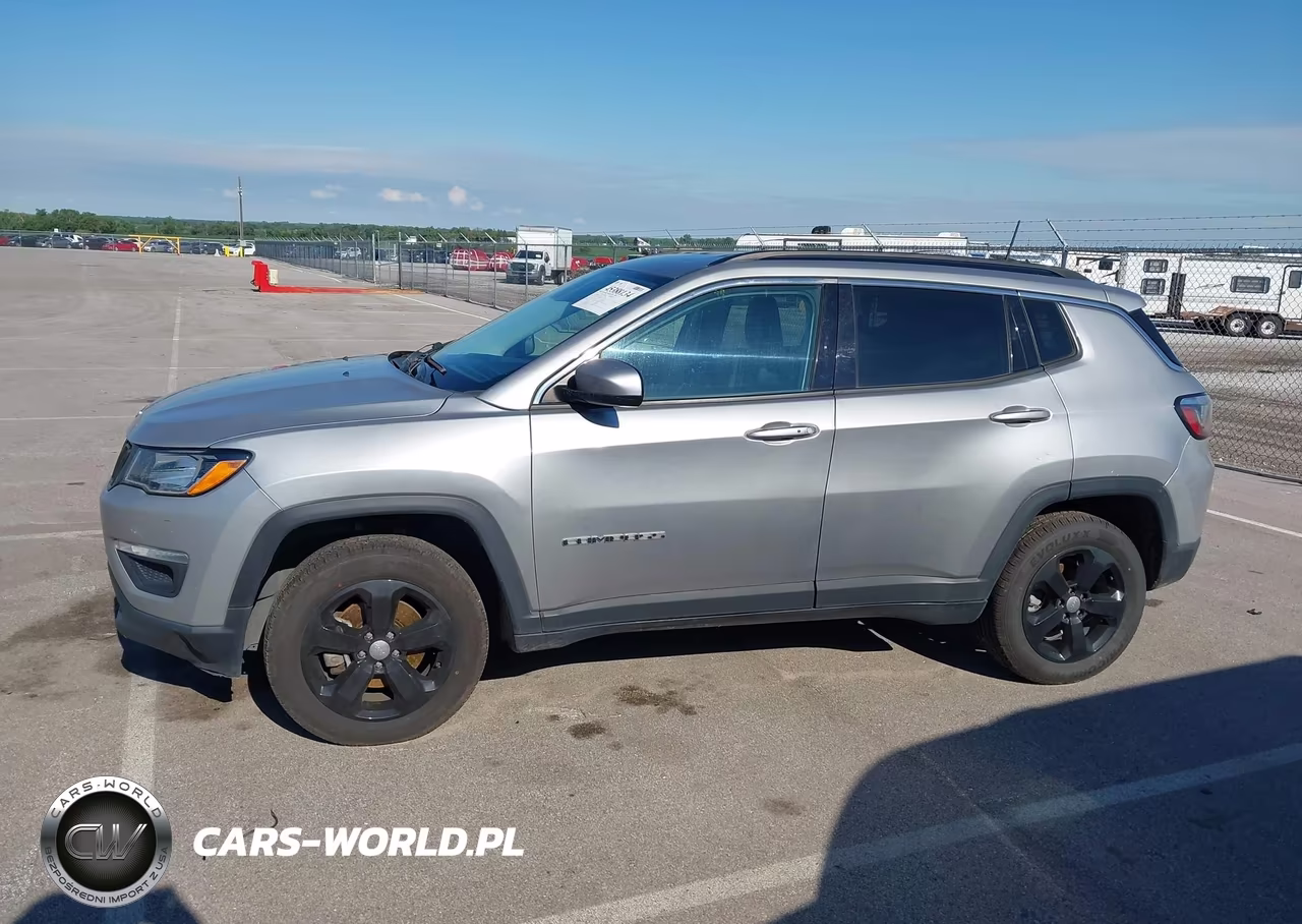 2018 Jeep Compass Latitude 4X4 VIN:3C4NJDBB9JT337425 - 14