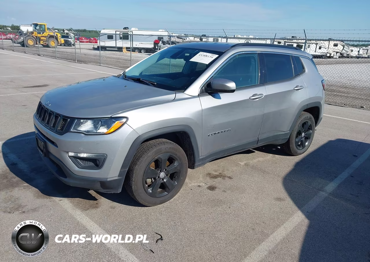 2018 Jeep Compass Latitude 4X4 VIN:3C4NJDBB9JT337425 - 2