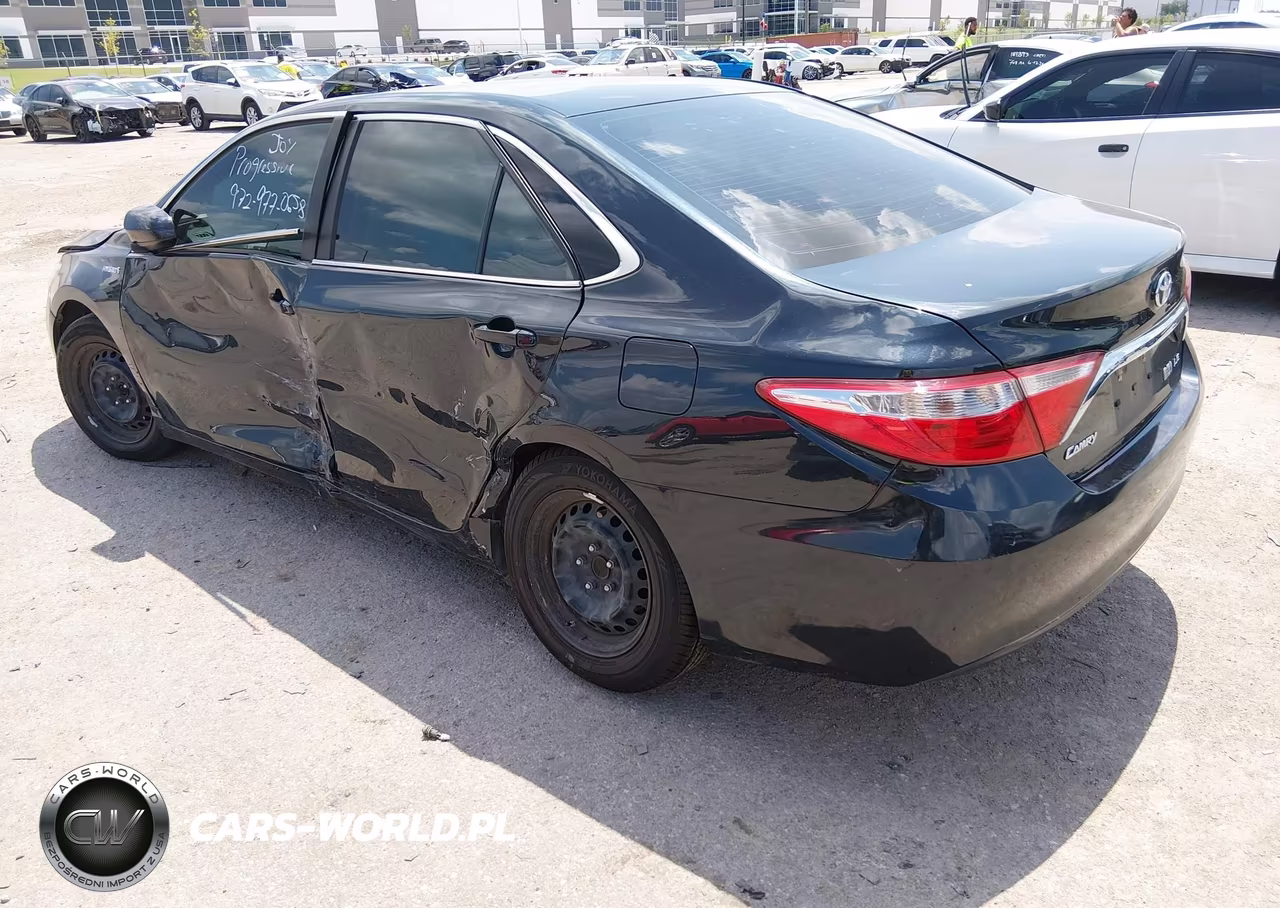 2015 Toyota Camry Hybrid Le VIN:4T1BD1FK5FU152185 - 3