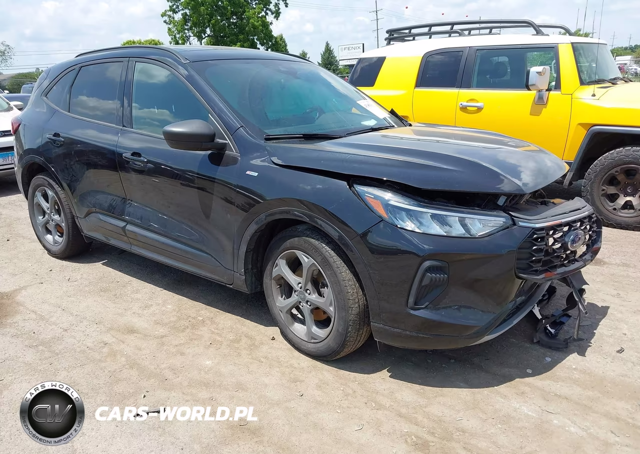 2024 Ford Escape St-Line – zdjęcie 1 z 17