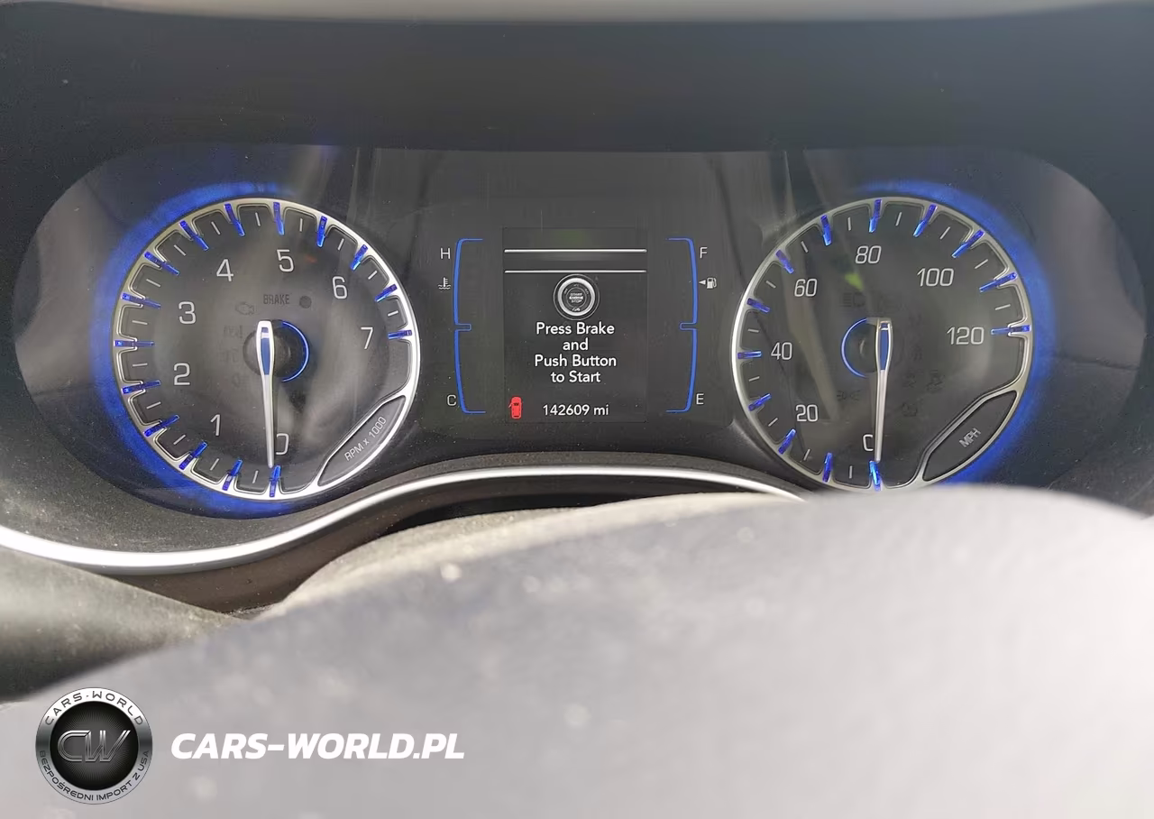 2018 Chrysler Pacifica Touring L VIN:2C4RC1BGXJR154172 - 7