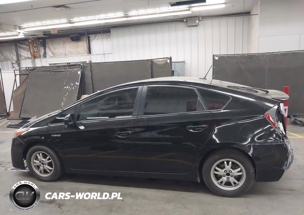 2011 Toyota Prius Four VIN:JTDKN3DU2B0246527 - 14