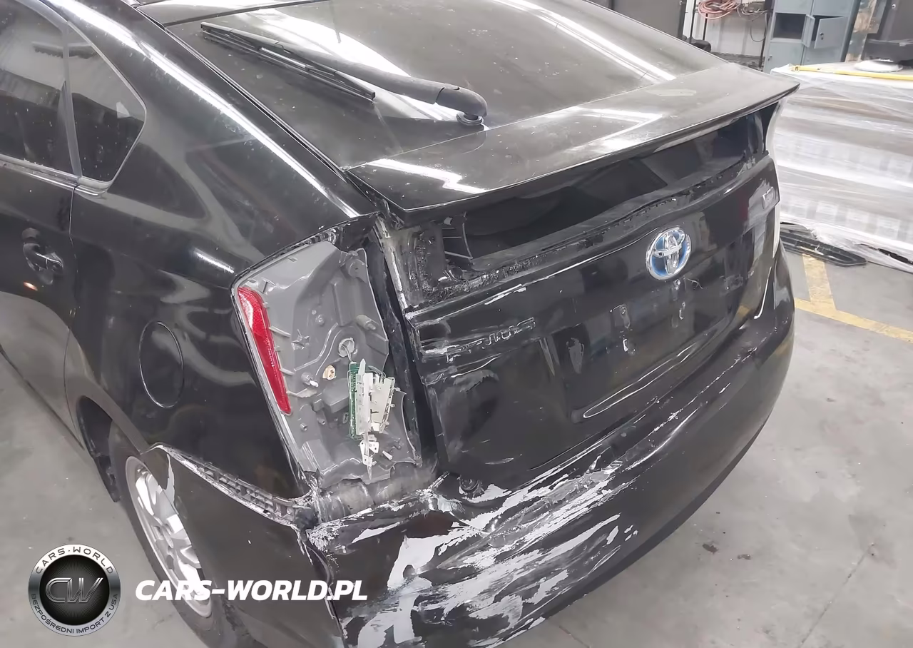 2011 Toyota Prius Four VIN:JTDKN3DU2B0246527 - 6