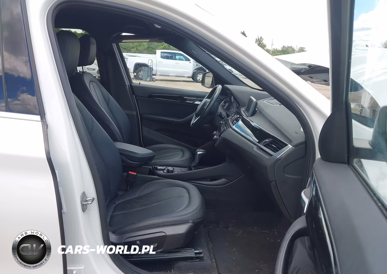 2018 BMW X1 Sdrive28I VIN:WBXHU7C33J5L05313 - 5