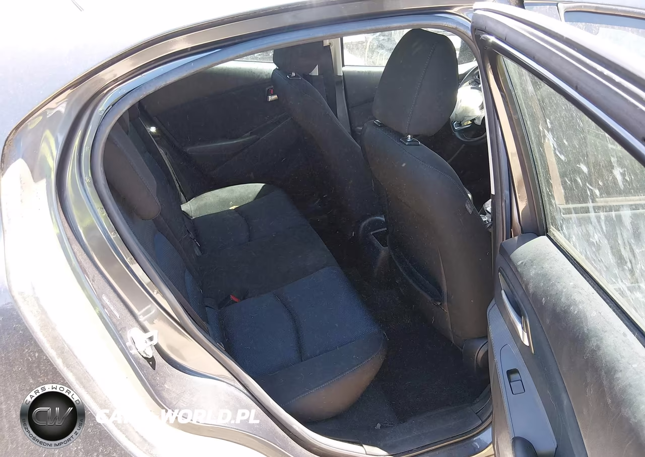 2019 Toyota Yaris Le VIN:3MYDLBYVXKY520155 - 8