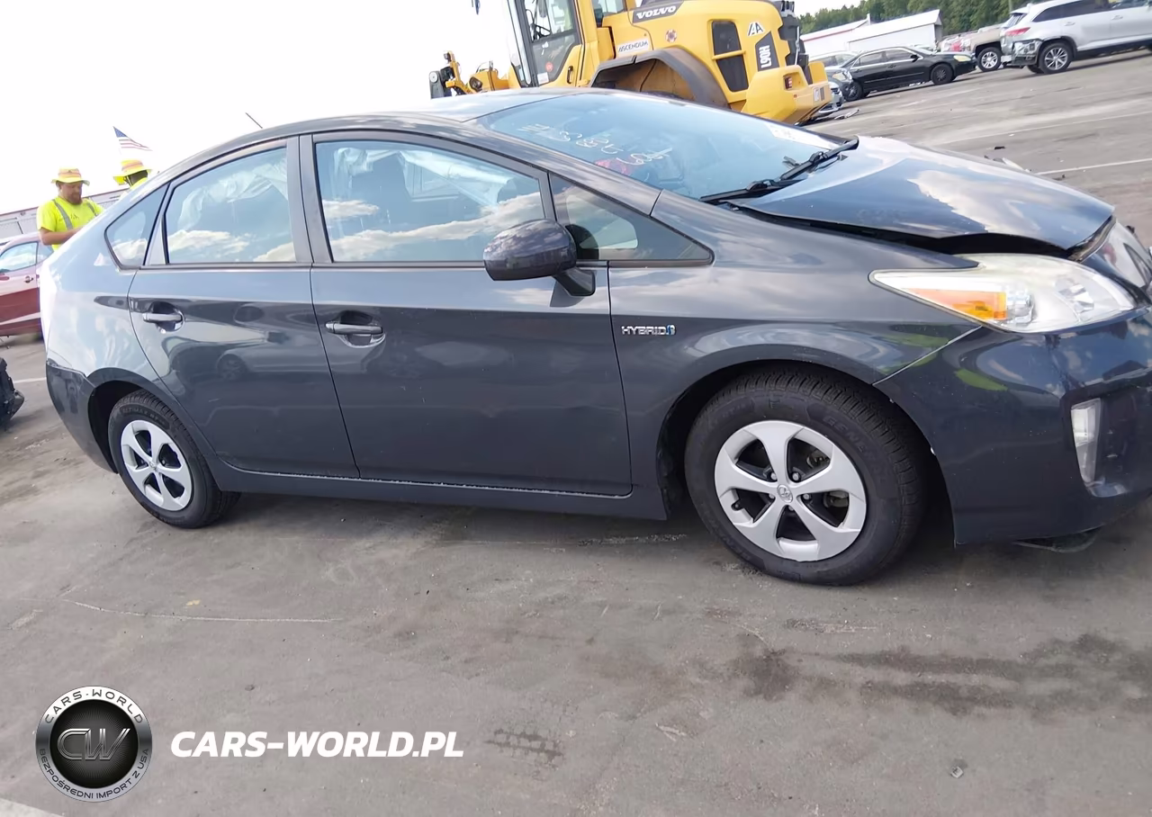 2014 Toyota Prius Two VIN:JTDKN3DU1E0376061 - 13