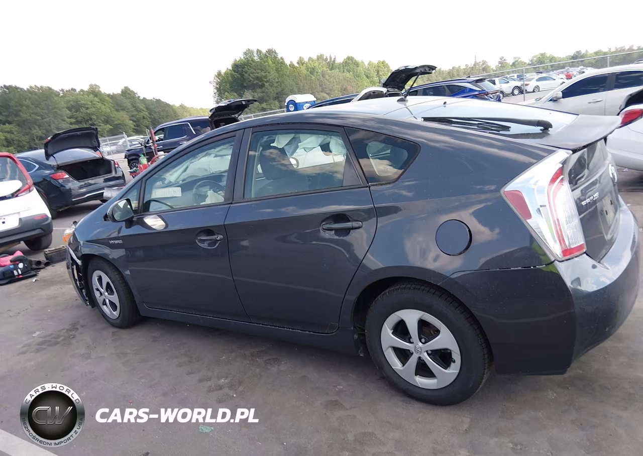 2014 Toyota Prius Two VIN:JTDKN3DU1E0376061 - 14