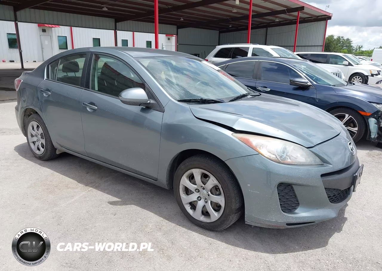 2013 Mazda Mazda3 I Sport – zdjęcie 1 z 19