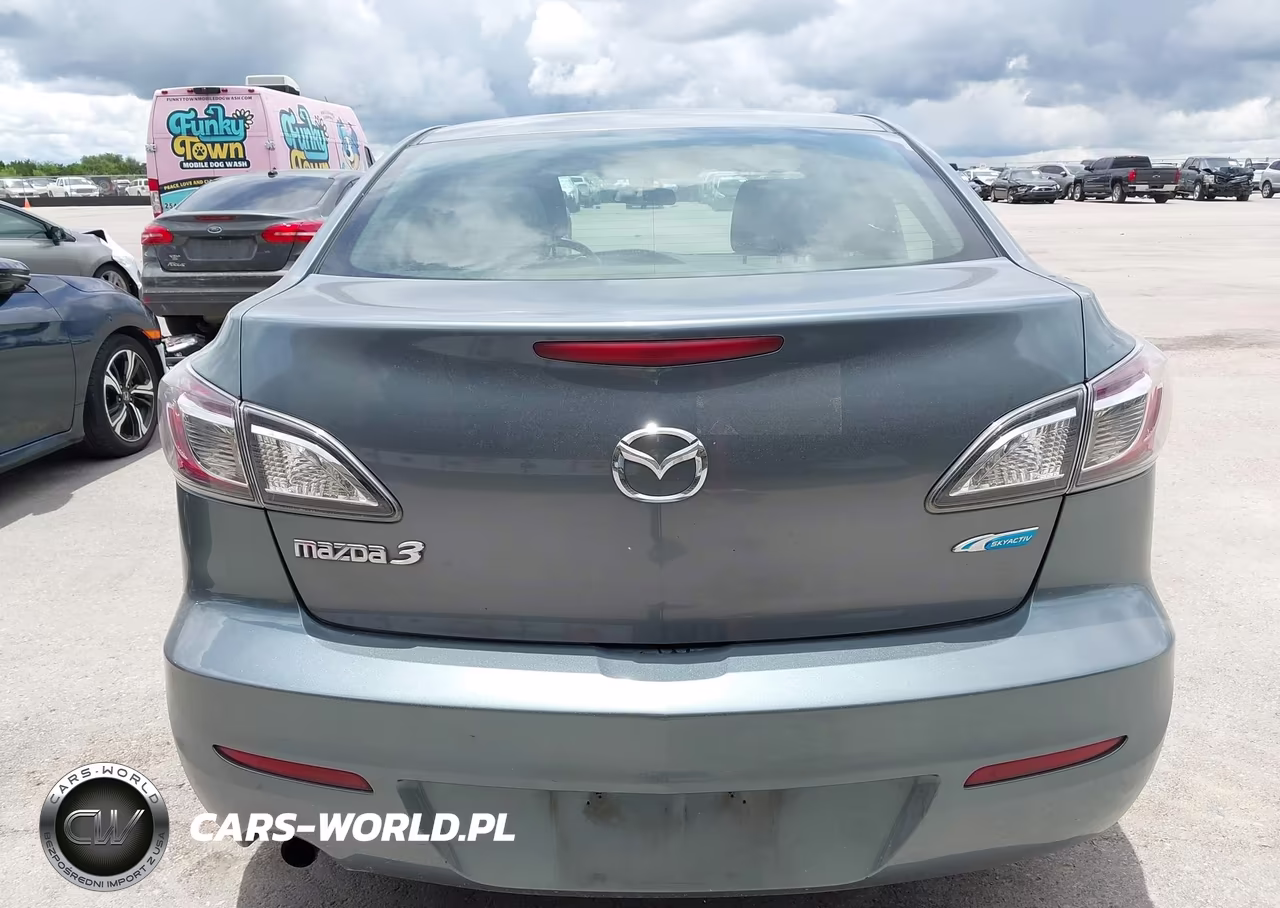 2013 Mazda Mazda3 I Sport VIN:JM1BL1UP2D1753204 - 16