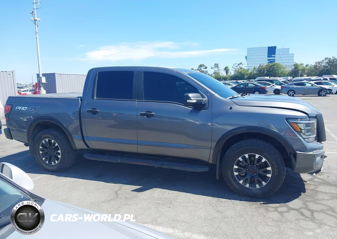 2021 Nissan Titan Pro-4X 4X4 VIN:1N6AA1ED1MN526145 - 13