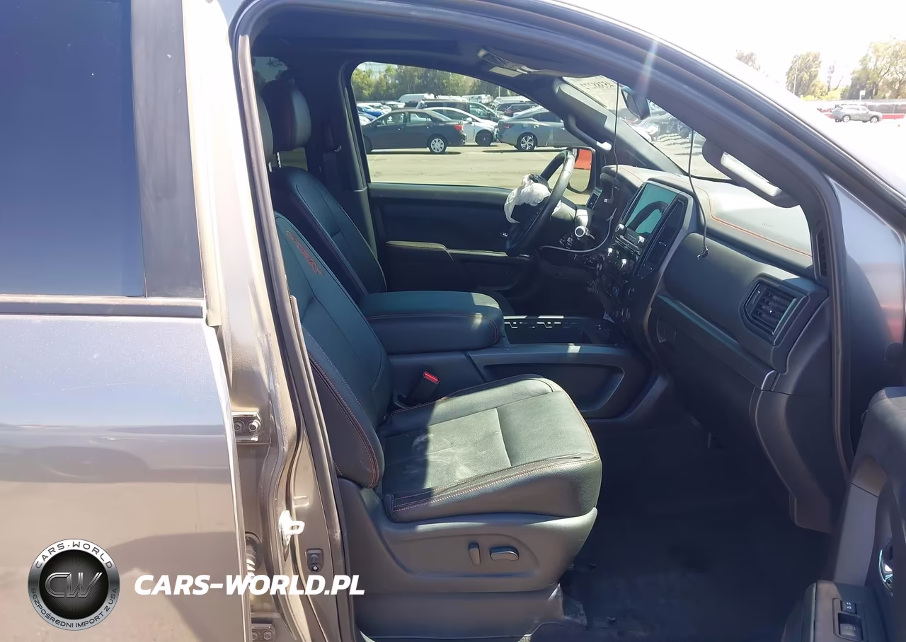 2021 Nissan Titan Pro-4X 4X4 VIN:1N6AA1ED1MN526145 - 5