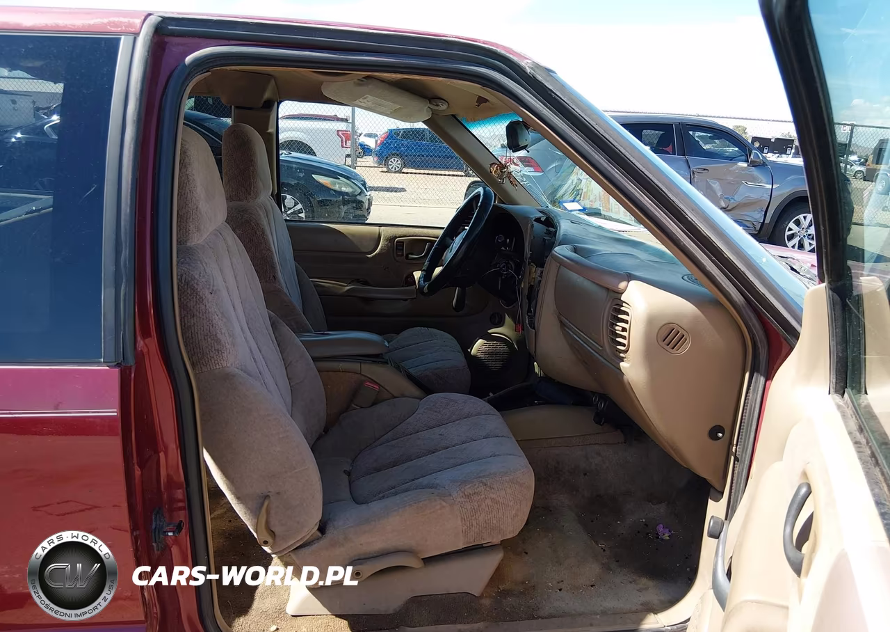 2001 GMC Sonoma Sls VIN:1GTCS19W618196470 - 5