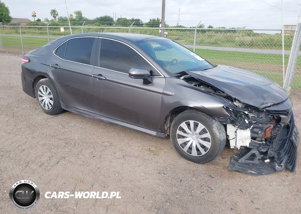 2019 Toyota Camry Hybrid Le