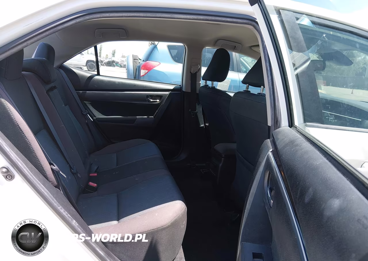 2018 Toyota Corolla Le VIN:5YFBURHE0JP800662 - 8