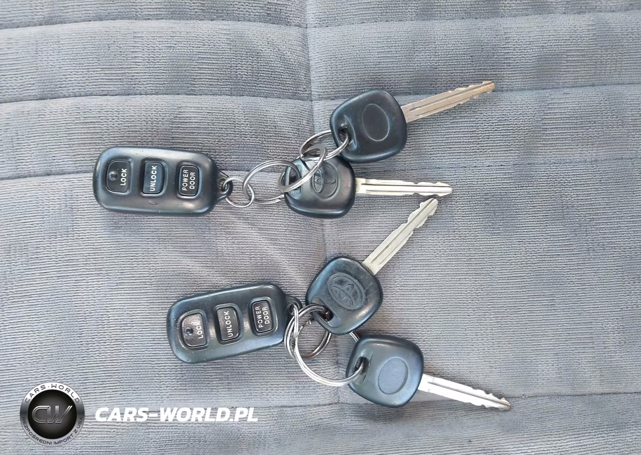 2002 Toyota Sienna Le VIN:4T3ZF13C12U452393 - 11