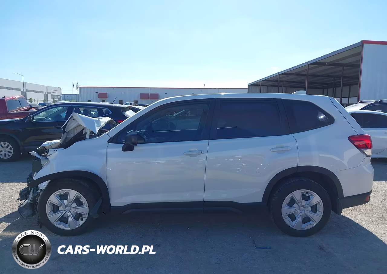2023 Subaru Forester VIN:JF2SKAAC1PH413589 - 13