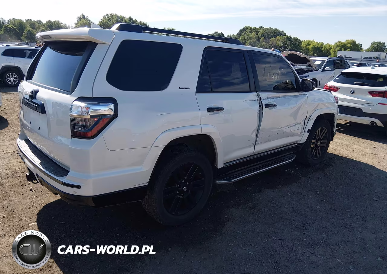2021 Toyota 4Runner Nightshade Special Edition VIN:JTEJU5JR8M5954468 - 4