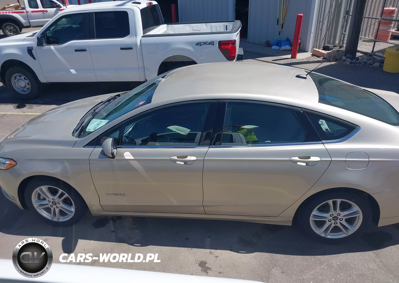 2018 Ford Fusion Hybrid S VIN:3FA6P0UU2JR209444 - 14