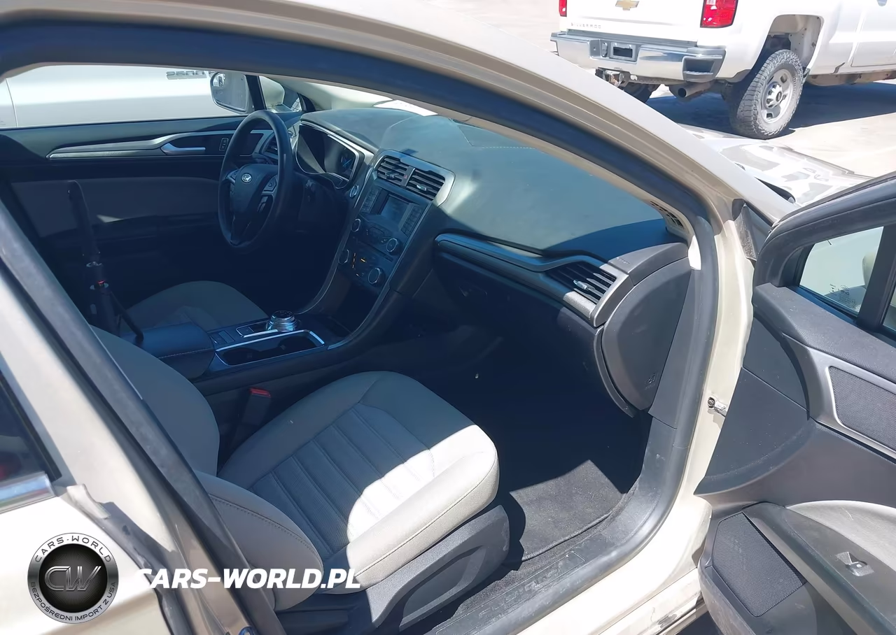 2018 Ford Fusion Hybrid S VIN:3FA6P0UU2JR209444 - 5