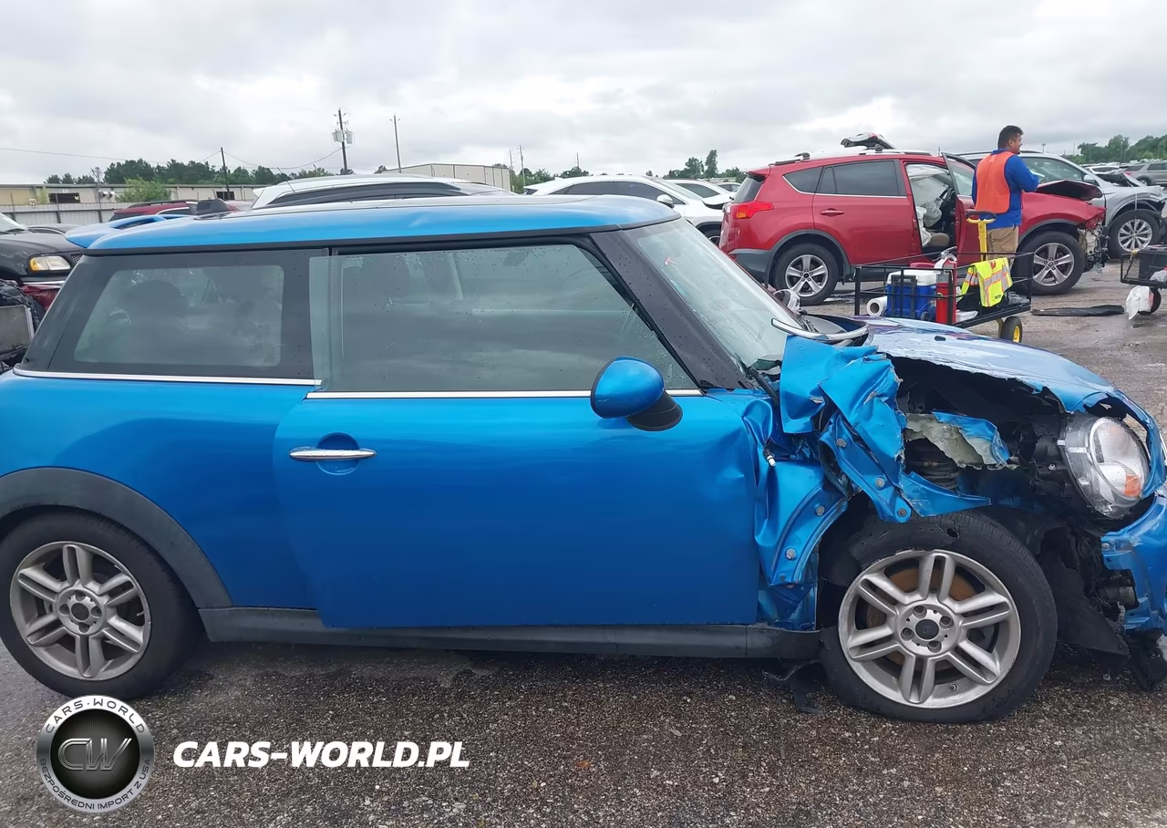 2011 Mini Cooper S VIN:WMWSV3C50BTY13016 - 13