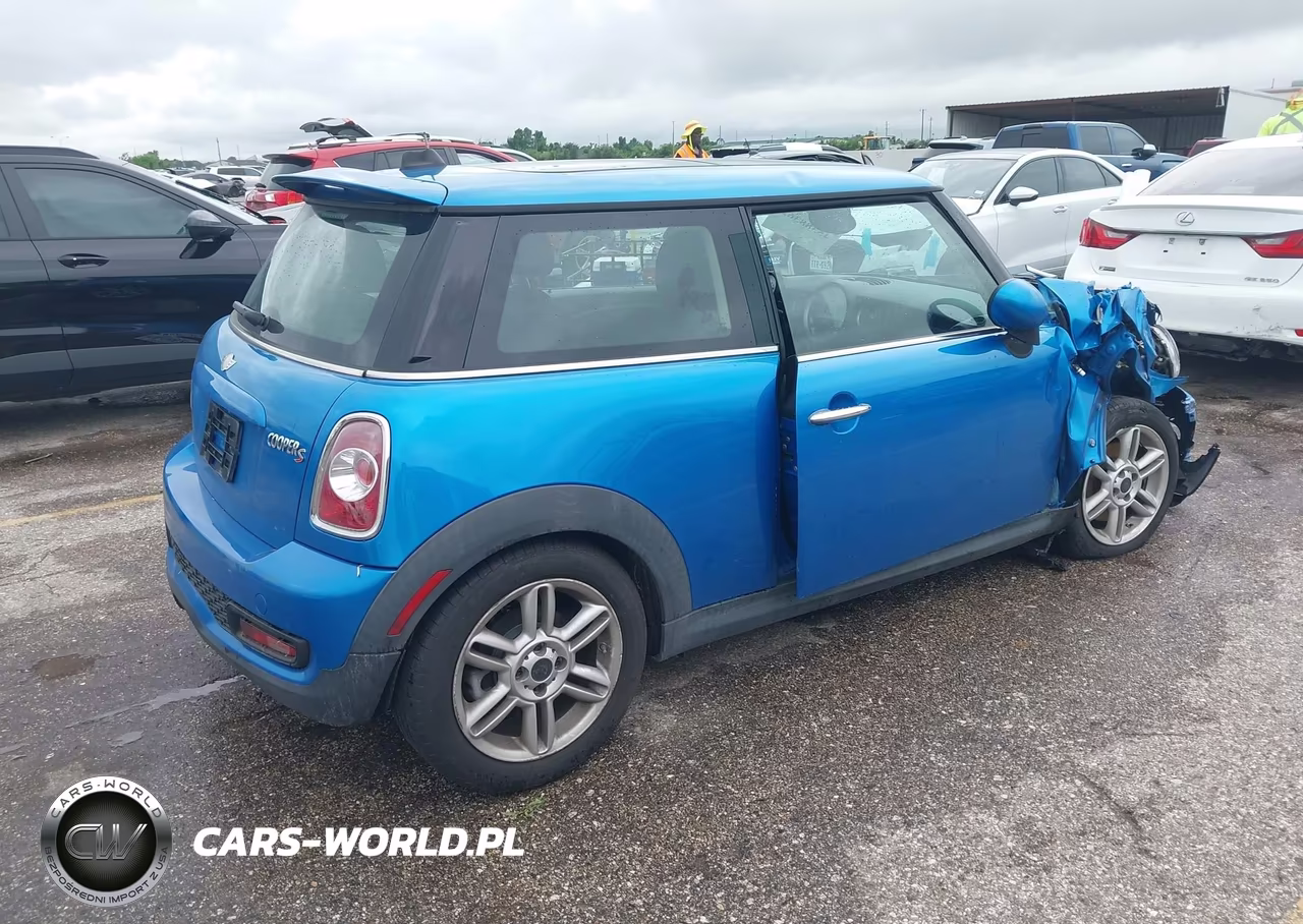 2011 Mini Cooper S VIN:WMWSV3C50BTY13016 - 4