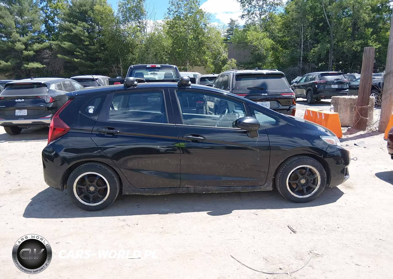 2015 Honda Fit Lx VIN:3HGGK5G55FM766367 - 11
