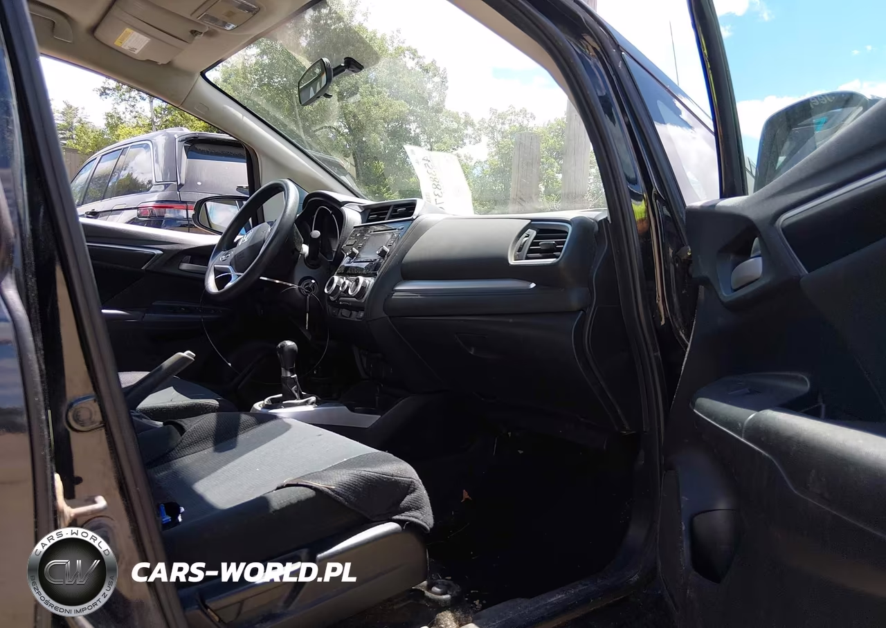 2015 Honda Fit Lx VIN:3HGGK5G55FM766367 - 5