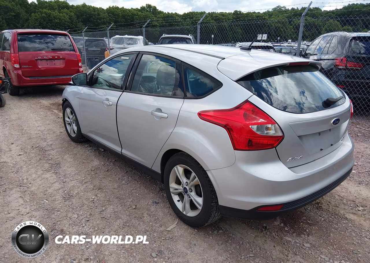 2014 Ford Focus Se VIN:1FADP3K20EL441524 - 3