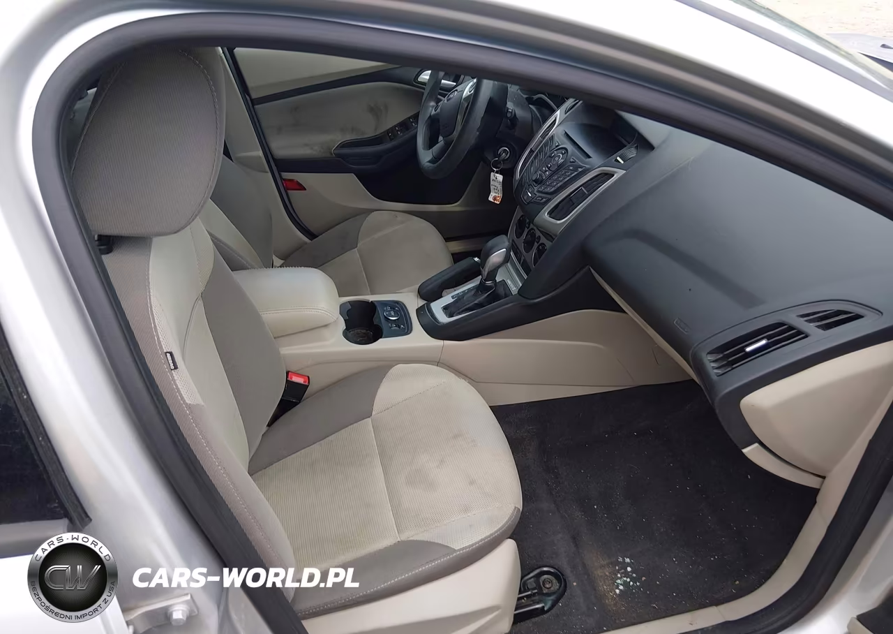 2014 Ford Focus Se VIN:1FADP3K20EL441524 - 5