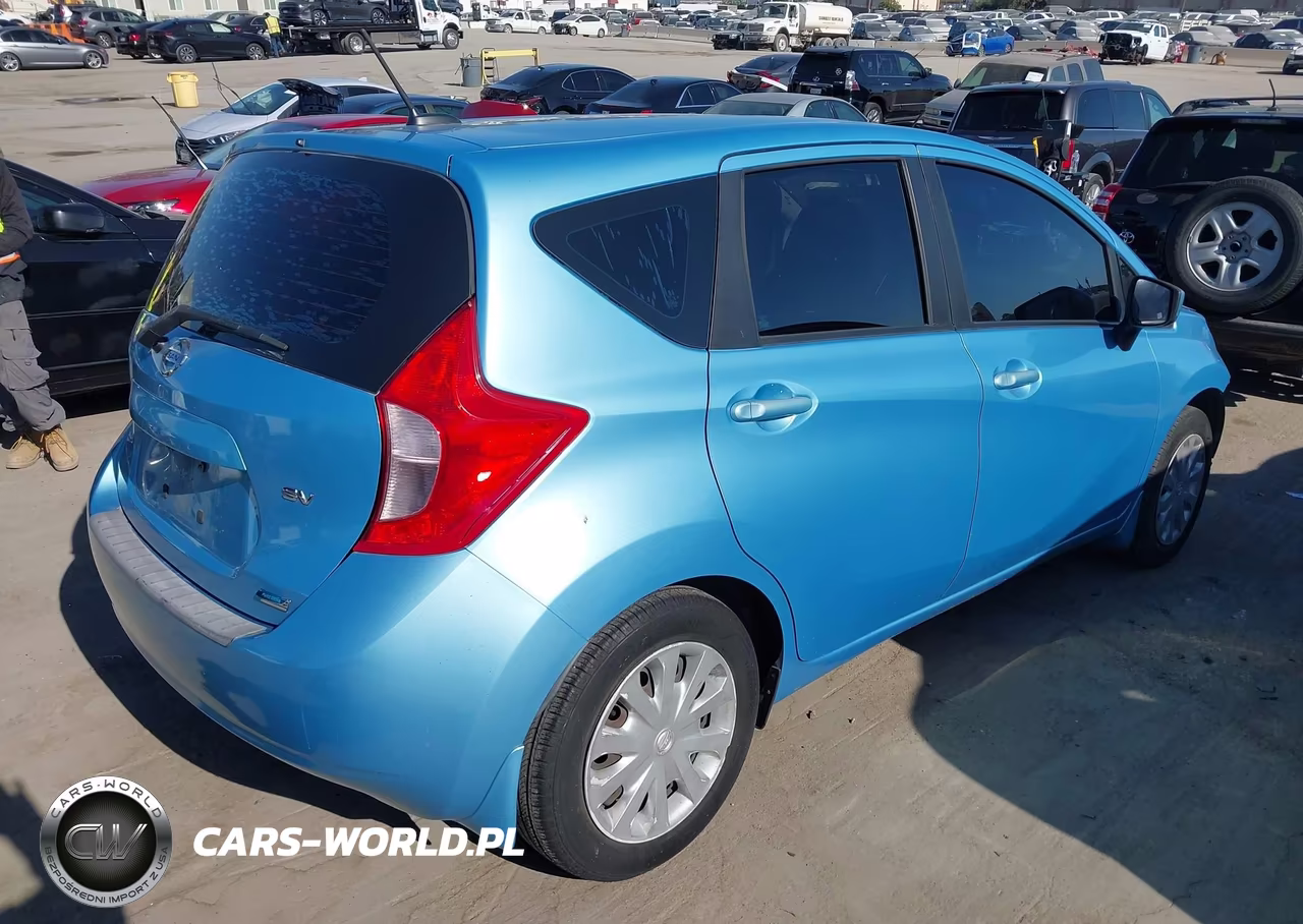 2015 Nissan Versa Note Sv VIN:3N1CE2CP8FL371635 - 4