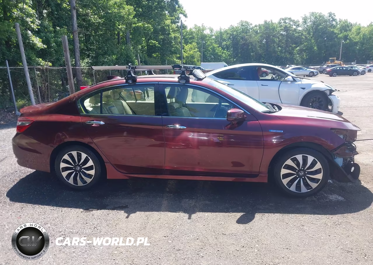 2017 Honda Accord Hybrid Touring VIN:JHMCR6F73HC020634 - 14