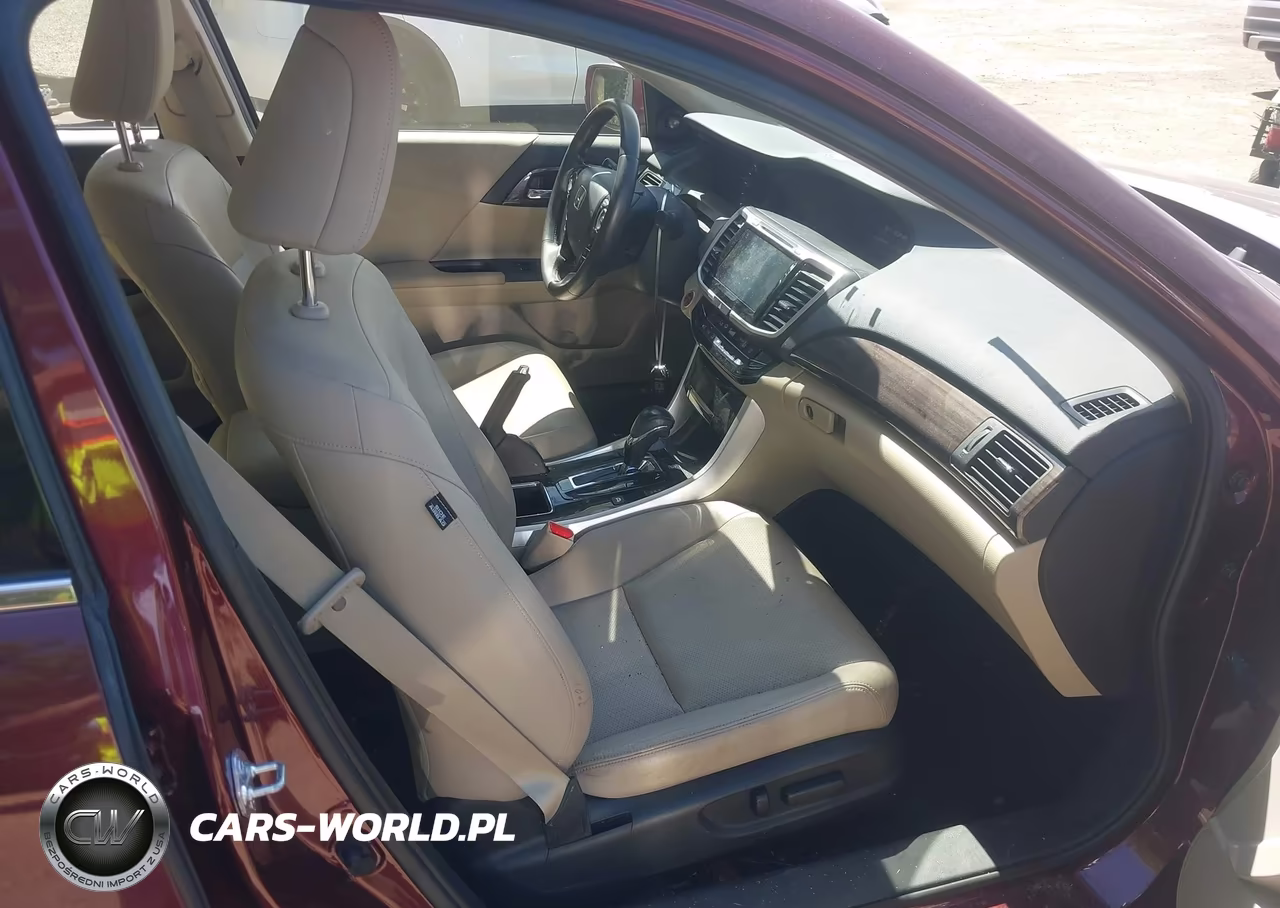 2017 Honda Accord Hybrid Touring VIN:JHMCR6F73HC020634 - 5
