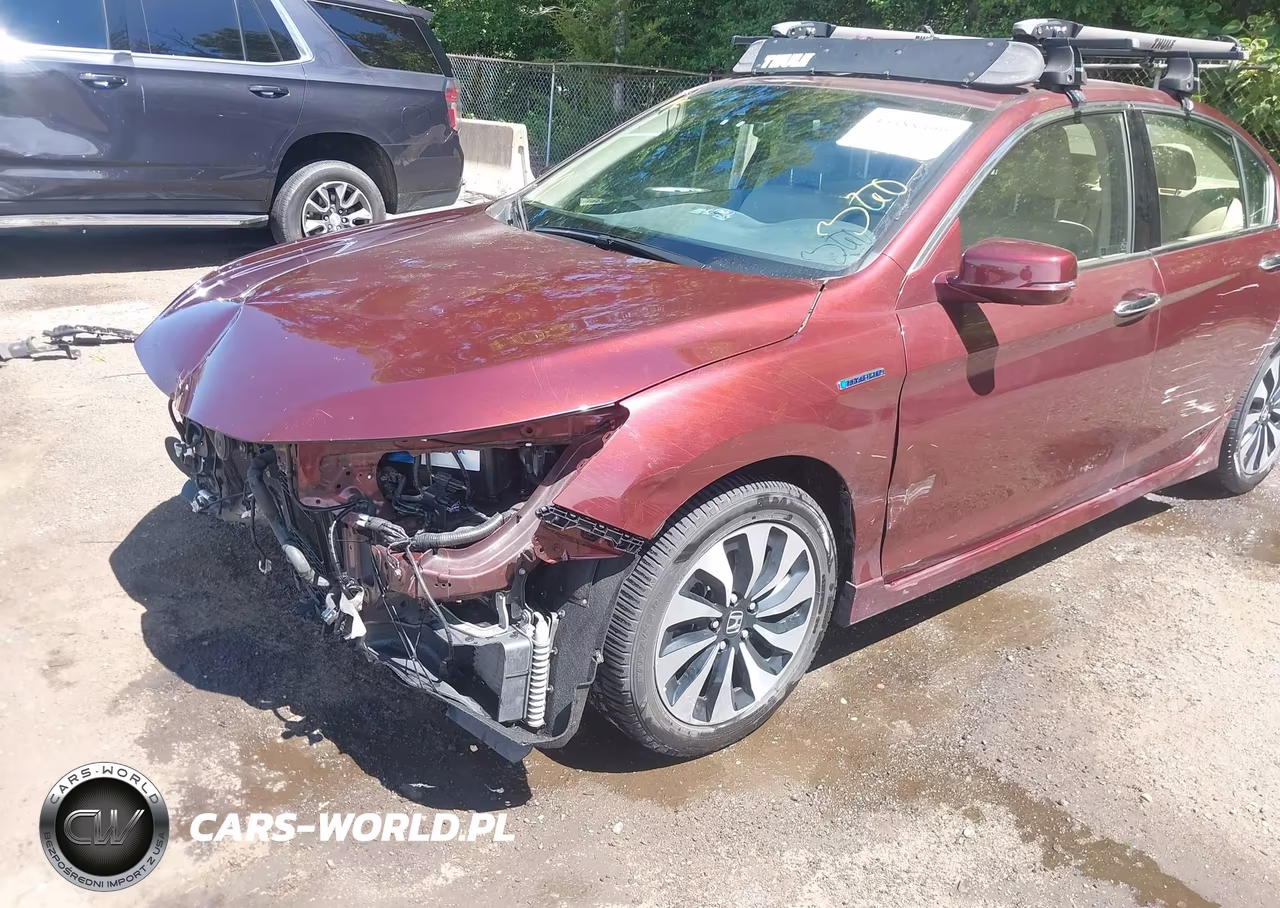 2017 Honda Accord Hybrid Touring VIN:JHMCR6F73HC020634 - 6