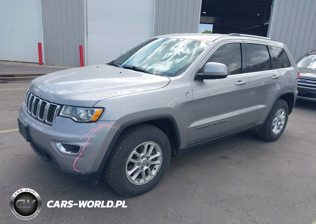 2018 Jeep Grand Cherokee Laredo E 4X4 VIN:1C4RJFAG5JC452609 - 2