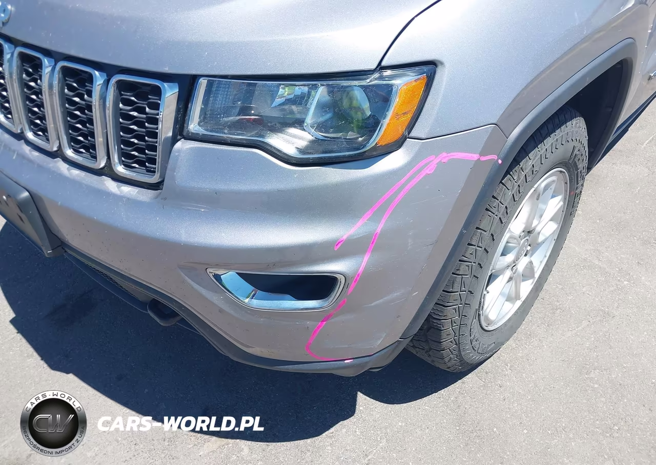 2018 Jeep Grand Cherokee Laredo E 4X4 VIN:1C4RJFAG5JC452609 - 6