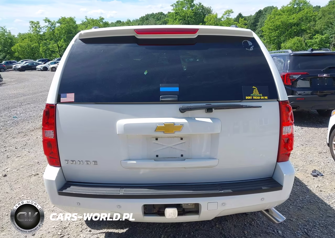 2013 Chevrolet Tahoe Lt VIN:1GNSKBE05DR297606 - 16