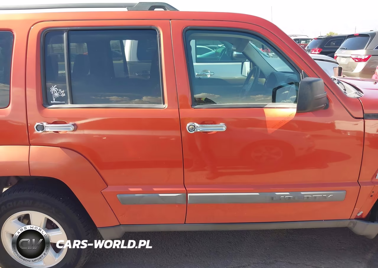 2009 Jeep Liberty Sport VIN:1J8GP28K29W525205 - 14